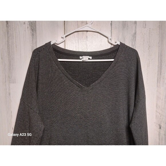 Daily Ritual Women's Medium Black Stripe V Neck Knit Sweatshirt - Picture 2 of 5